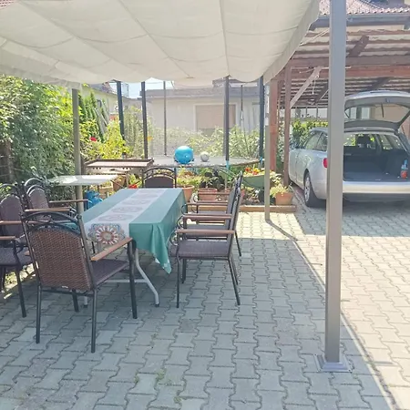 Pri Tetki *